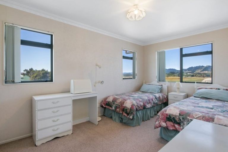 Photo of property in 142 Seaforth Road, Waihi Beach, 3611