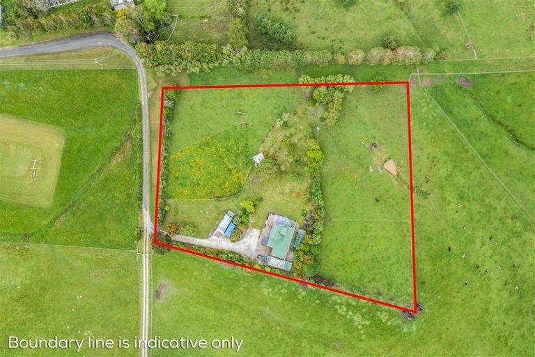 Photo of property in 34 Naumai Road, Tauhoa, Warkworth, 0984