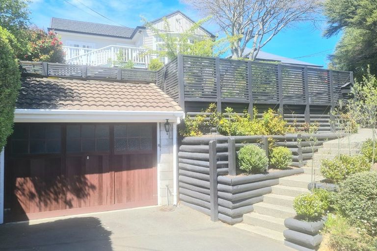 Photo of property in 8 Omar Street, Khandallah, Wellington, 6035