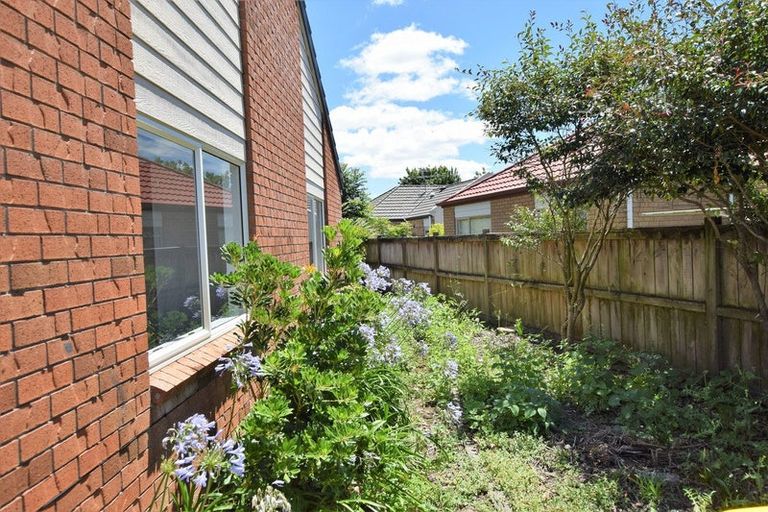 Photo of property in 3 Hibernian Drive, Ranui, Auckland, 0612