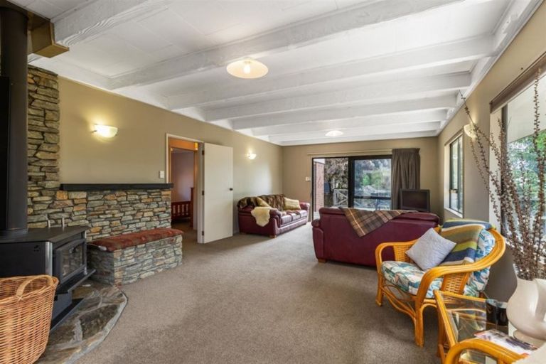 Photo of property in 144 Beacon Point Road, Wanaka, 9305