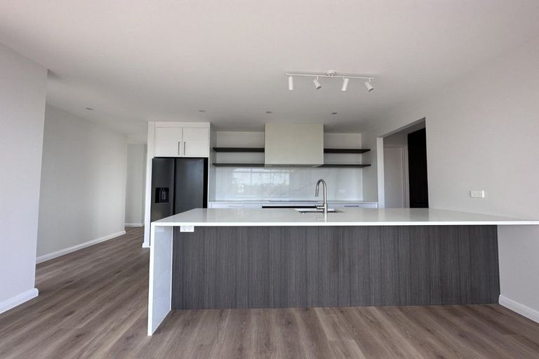 Photo of property in 3 Seagreen Avenue, Rosehill, Papakura, 2113