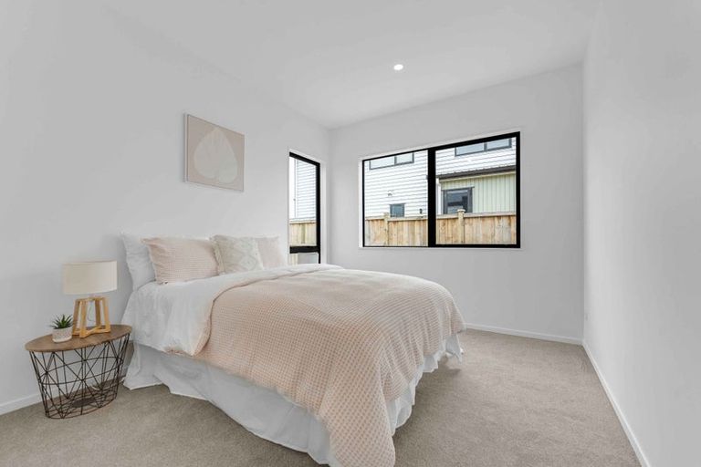 Photo of property in 73 Clarks Beach Road, Clarks Beach, 2122