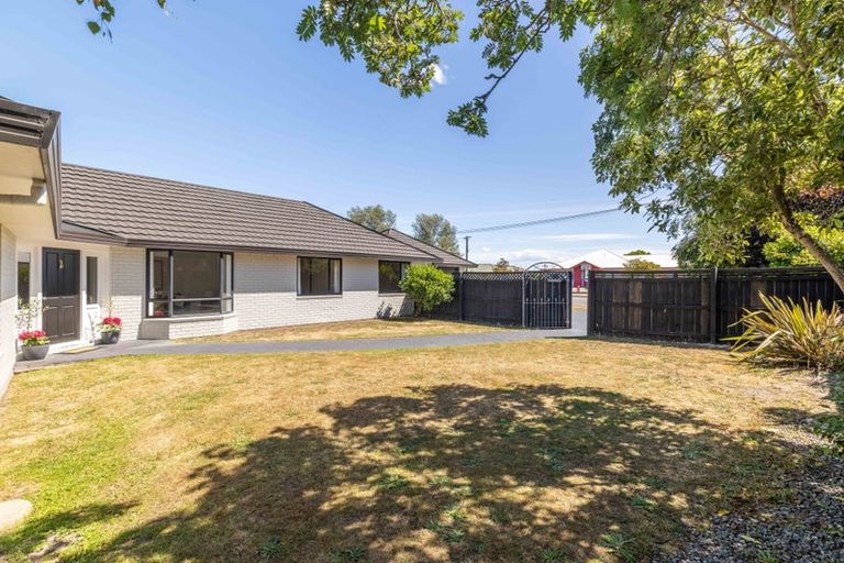 Photo of property in 146 Burwood Road, Burwood, Christchurch, 8083