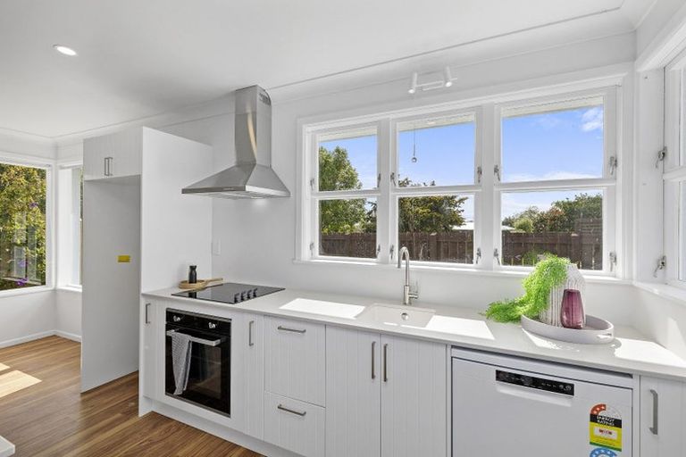 Photo of property in 162 Queen Street West, Levin, 5510