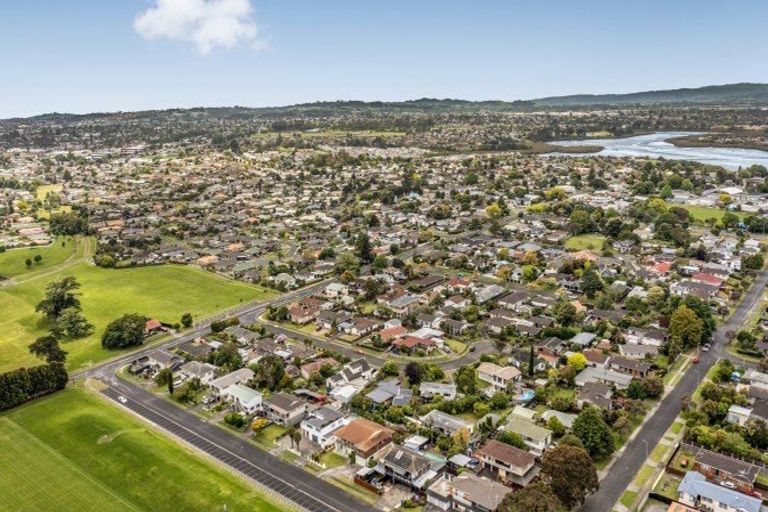 Photo of property in 19 Domain Road, Weymouth, Auckland, 2103