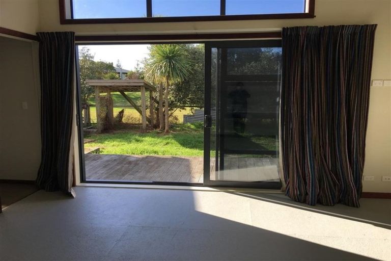 Photo of property in 48 Dixie Street, Te Horo Beach, Otaki, 5581