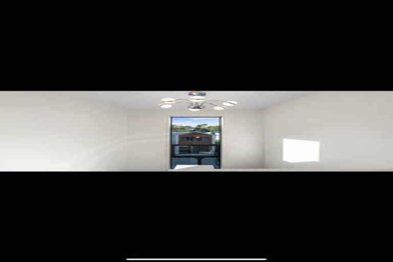 Photo of property in 2/6 Woodhouse Place, West Harbour, Auckland, 0618