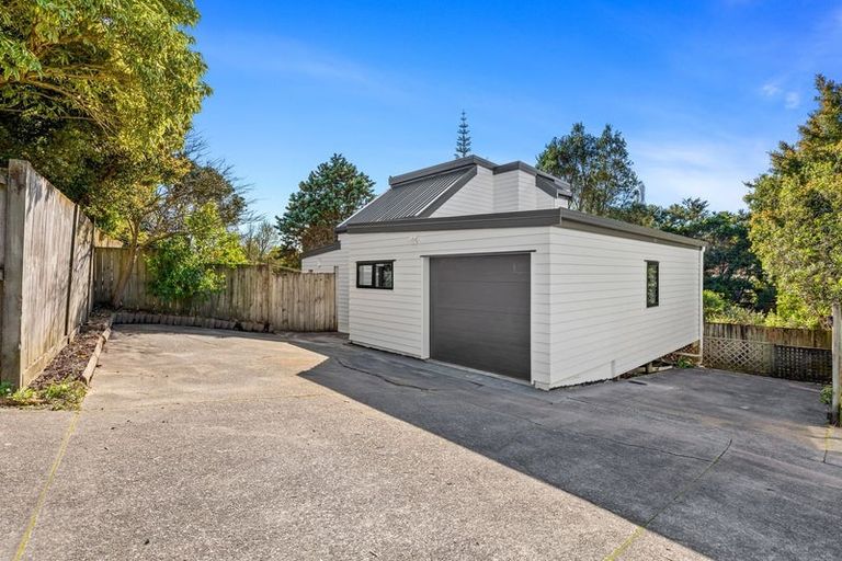 Photo of property in 1/56 Centorian Drive, Windsor Park, Auckland, 0632