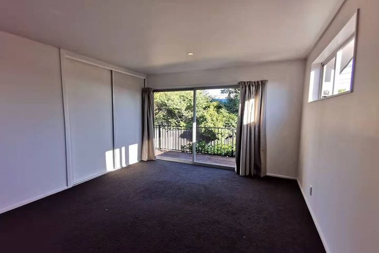 Photo of property in 32 Ambleside Drive, Burnside, Christchurch, 8053