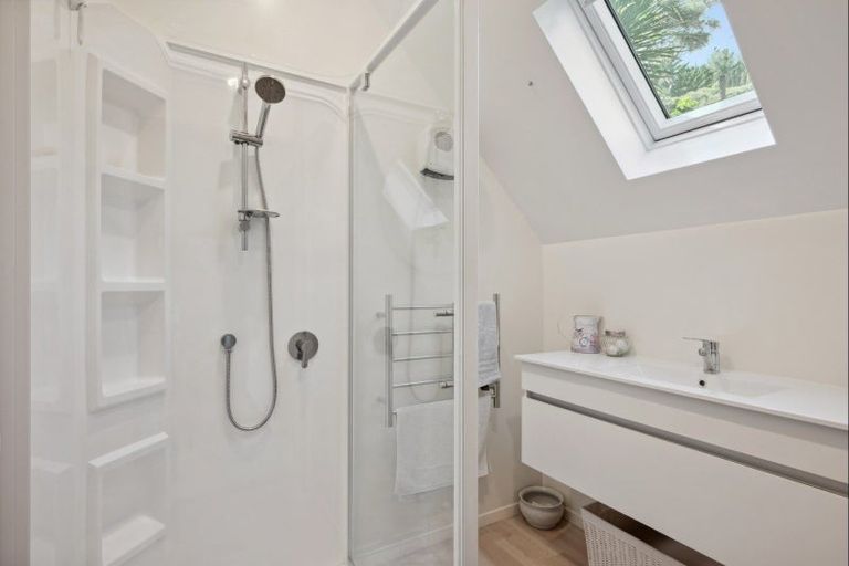 Photo of property in 28 Moetapu Bay Road, Moetapu Bay, Picton, 7282