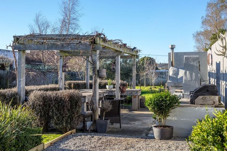 Photo of property in 33 Daniel Street, Martinborough, 5711