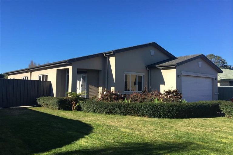 Photo of property in 7 Delta Mews Place, Clive, 4102