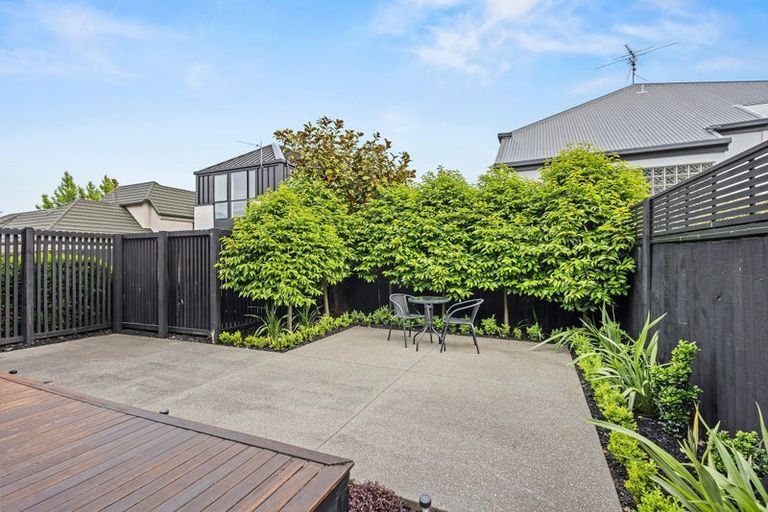 Photo of property in 2/60a Somme Street, St Albans, Christchurch, 8014