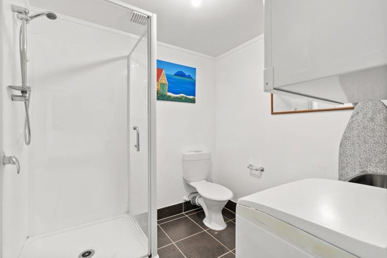Photo of property in 9 Cromwell Place, Pukekohe, 2120