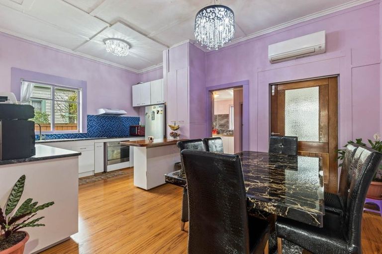 Photo of property in 118 Mangere Road, Otahuhu, Auckland, 1062