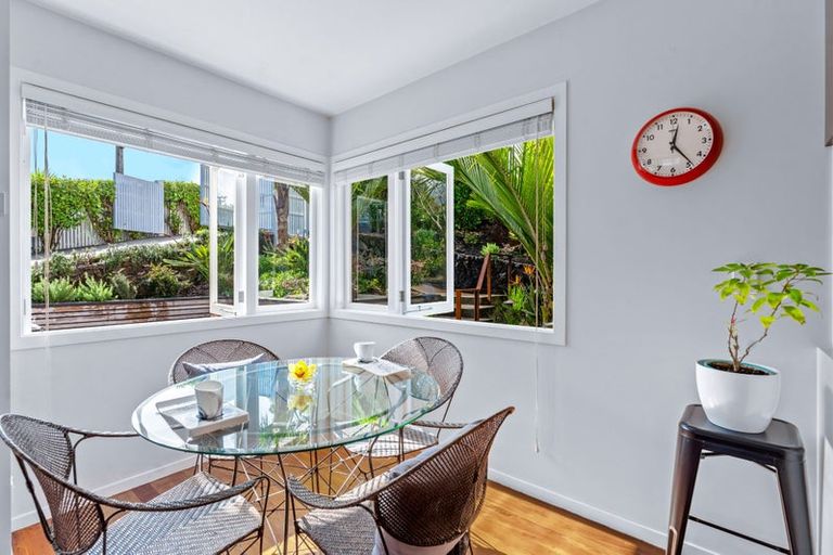 Photo of property in 14 Waimana Avenue, Northcote Point, Auckland, 0627