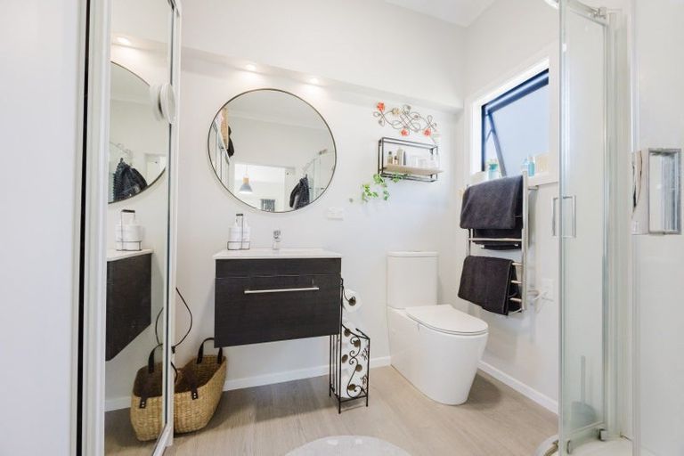 Photo of property in 20 Domain Road, Waipawa, 4210