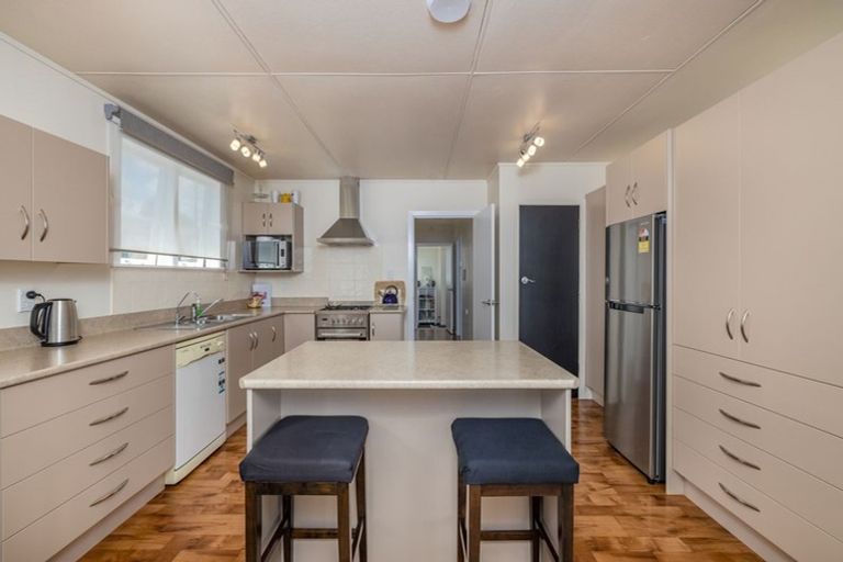 Photo of property in 28 Berghan Road, Coopers Beach, 0420