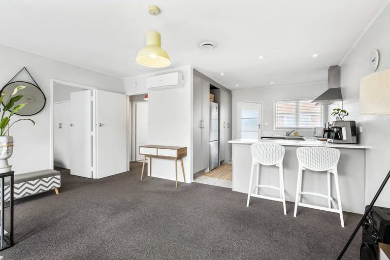 Photo of property in 2/27 Sydney Street, Hauraki, Auckland, 0622