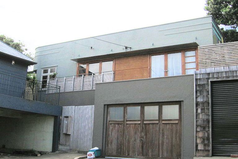 Photo of property in 27 Milton Street, Berhampore, Wellington, 6023