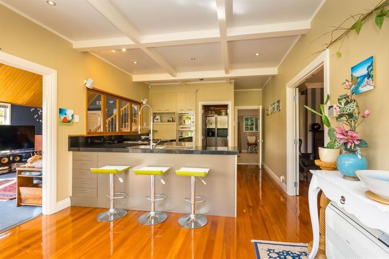 Photo of property in 69 Glenross Street, Glenross, Dunedin, 9011