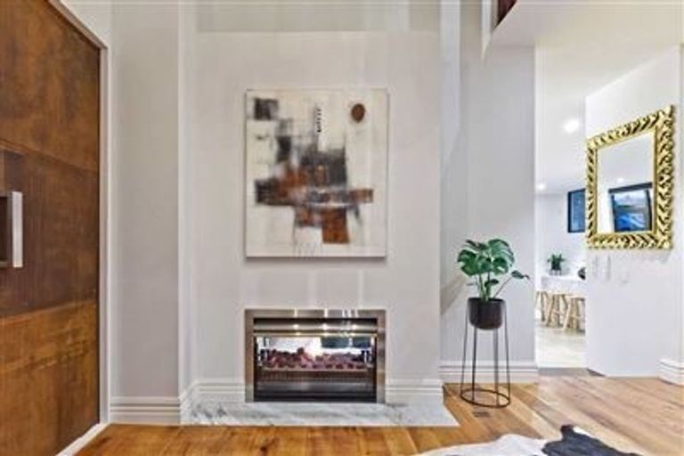 Photo of property in 109a Beach Road, Castor Bay, Auckland, 0620