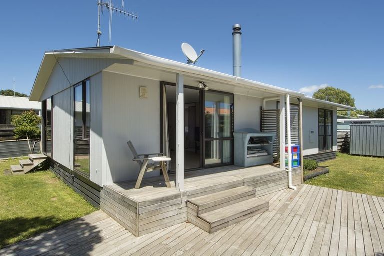 Photo of property in 17b Longstead Avenue, Papamoa Beach, Papamoa, 3118