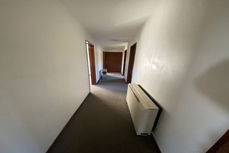 Photo of property in 9 Montclare Avenue, Ilam, Christchurch, 8041