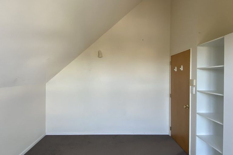 Photo of property in 13a Upper Lewisville Terrace, Thorndon, Wellington, 6011