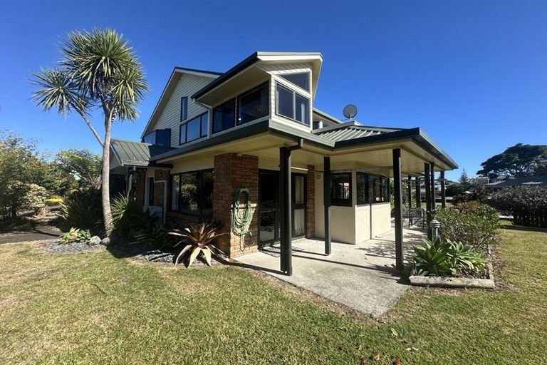 Photo of property in 43 Ohiwa Parade, Ohope, 3121