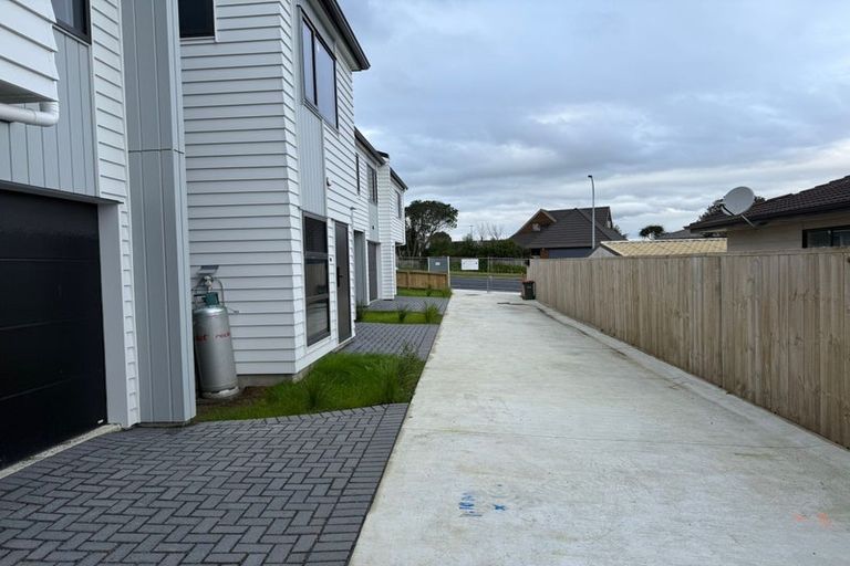 Photo of property in 163b Bradbury Road, Botany Downs, Auckland, 2010