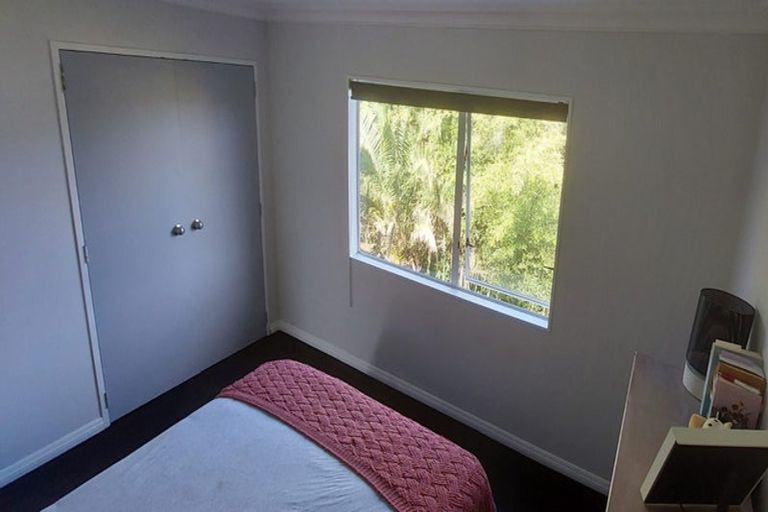 Photo of property in 109 Tirimoana Road, Te Atatu South, Auckland, 0602