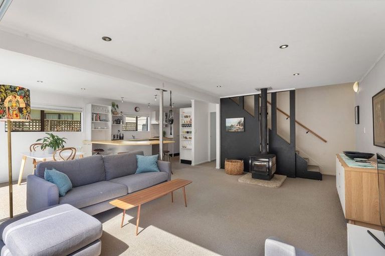 Photo of property in 11 Renata Road, Otaki, 5512