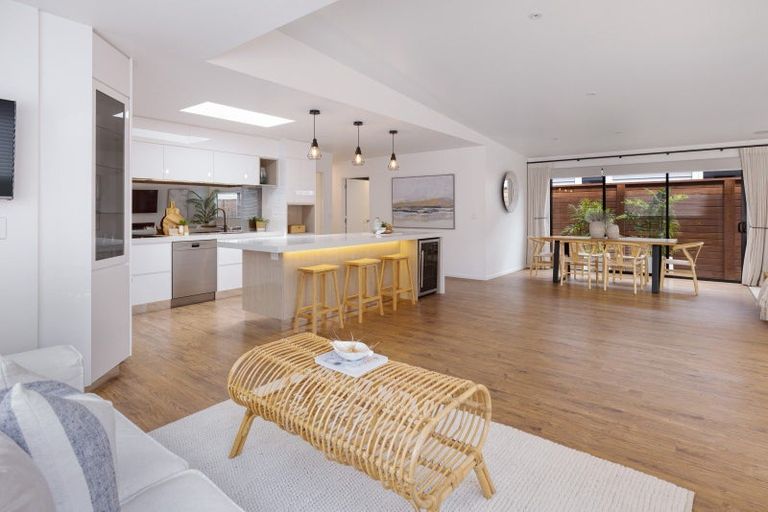 Photo of property in 33 Coast Boulevard, Papamoa Beach, Papamoa, 3118