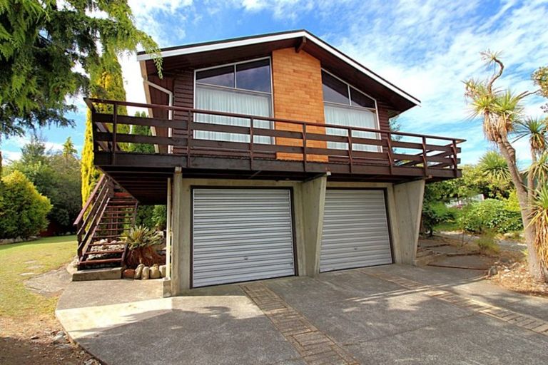 Photo of property in 25 Duncan Street, Te Anau, 9600