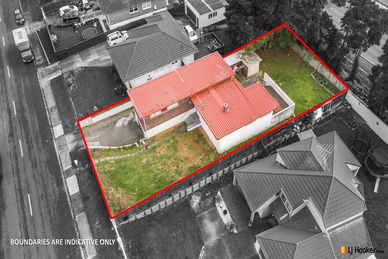 Photo of property in 52 Lawrence Crescent, Hillpark, Auckland, 2102