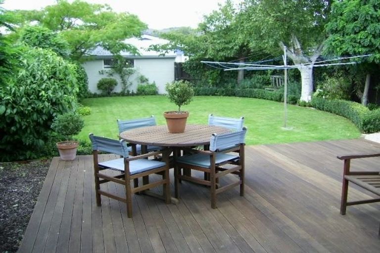 Photo of property in 124 Somerfield Street, Somerfield, Christchurch, 8024