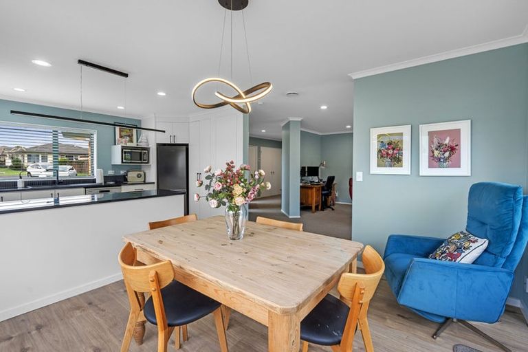 Photo of property in 6 Whakaruru Place, Matua, Tauranga, 3110