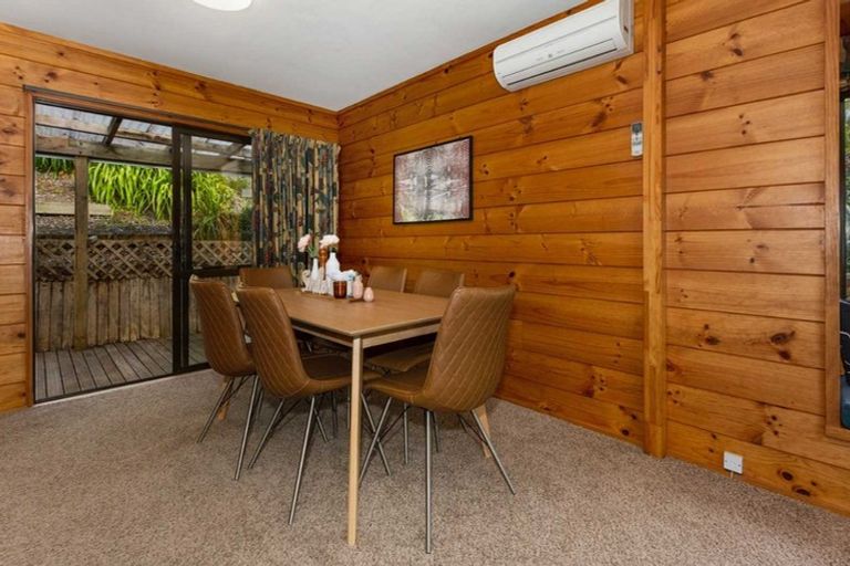 Photo of property in 8 Shackle Lane, Whitby, Porirua, 5024