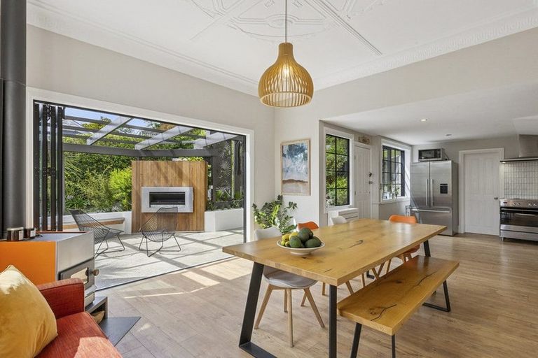 Photo of property in 153 Victoria Road, Saint Clair, Dunedin, 9012