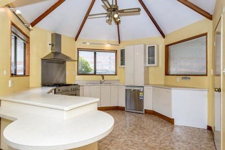 Photo of property in 53a Holliss Avenue, Cashmere, Christchurch, 8022