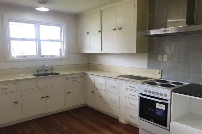 Photo of property in 161 Kendal Avenue, Burnside, Christchurch, 8053