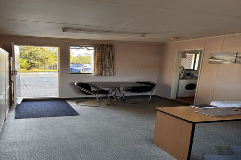 Photo of property in 4 Dove Place, Westbrook, Palmerston North, 4412