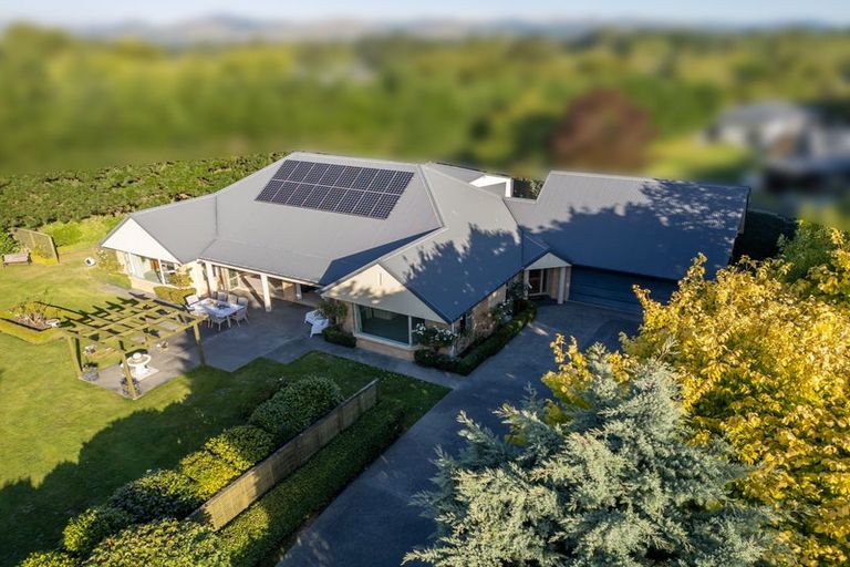 Photo of property in 10 Derby Close, Prebbleton, 7604