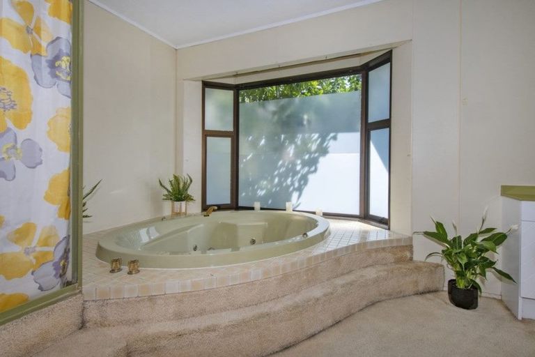 Photo of property in 15 Raewyn Street, Morningside, Whangarei, 0110