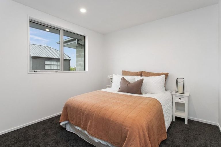 Photo of property in 172a Edgeware Road, Edgeware, Christchurch, 8013