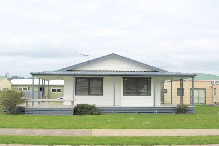 Photo of property in 11 Park Lane, Whitianga, 3510