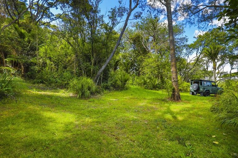 Photo of property in 131 Upper Harbour Drive, Greenhithe, Auckland, 0632