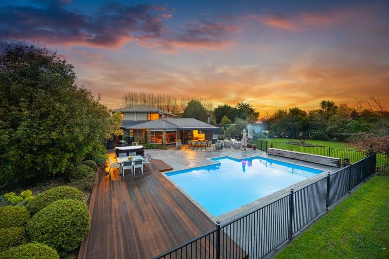 Photo of property in 136 Tutaki Road, Kelvin Grove, Palmerston North, 4470